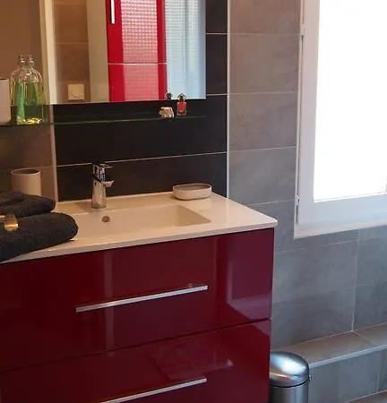 L De La Place Ste Catherine شقة *