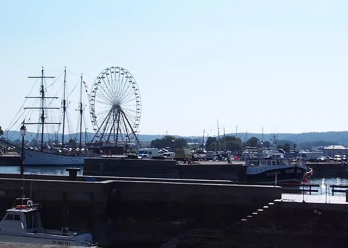 L De La Place Ste Catherine *