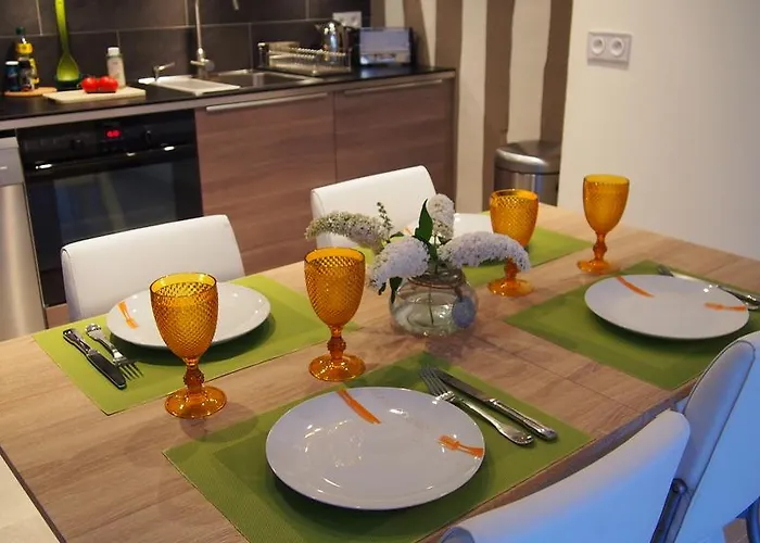 L De La Place Ste Catherine Apartment